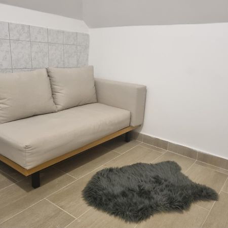 Sosto Apartman Székesfehérvár Εξωτερικό φωτογραφία