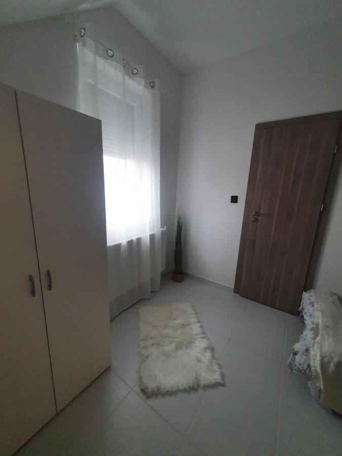 Sosto Apartman Székesfehérvár Εξωτερικό φωτογραφία