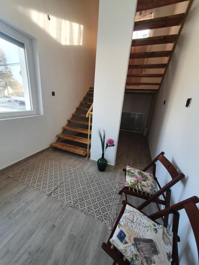 Sosto Apartman Székesfehérvár Εξωτερικό φωτογραφία